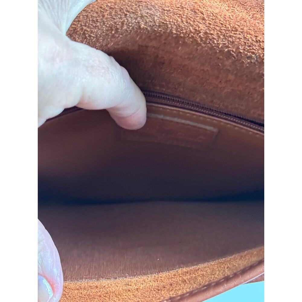 Vintage 90’s Hunt Club camel color leather crossbody bag classic preppy boho - Picture 7 of 7